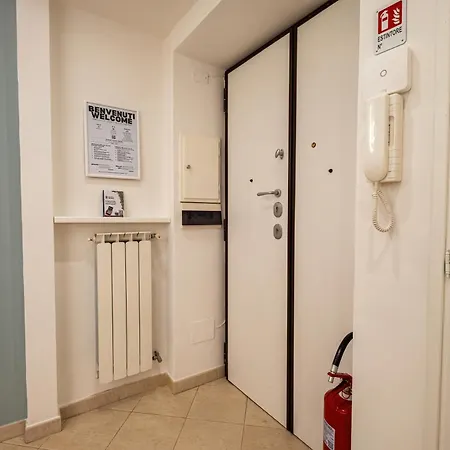 Domus Via Finali Appartement *