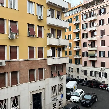 Domus Via Finali * Rom